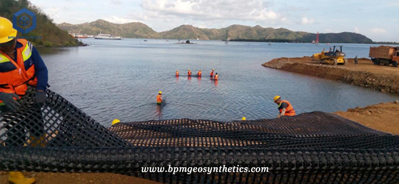 Geomalla para la construcción del puerto de Gili Mas en Indonesia