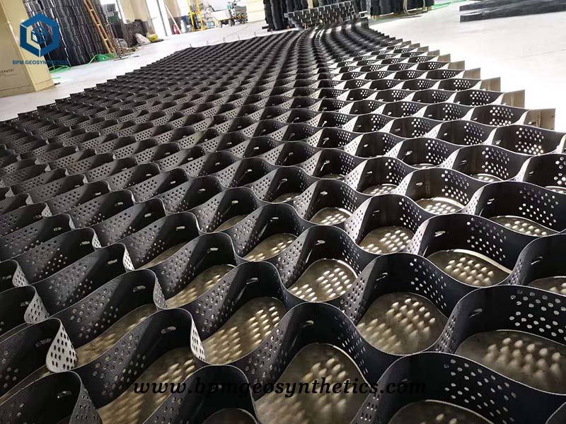 HDPE Geocell Slope Protection for Road Project In UK HDPE Geocell Slope Protection for Road Project In UK
