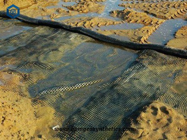 Geomalla de poliéster para tejer por urdimbre para la construcción de carreteras en Laos