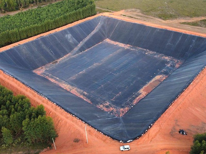 Revêtement de bassin en PEHD pour grands bassins