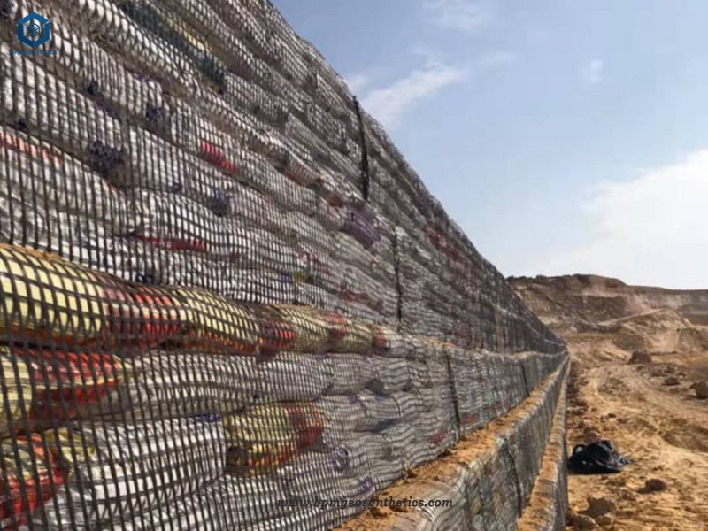 Difference of Geogrid VS Geotextile Fabric