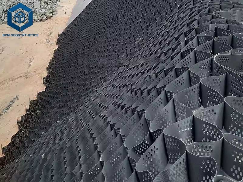 Ground Grid Geocell for Slope Protection Ground Grid Geocell for Slope Protection