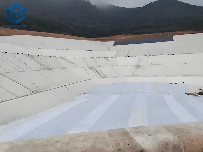Geotextile Installation for Landfill Filtration