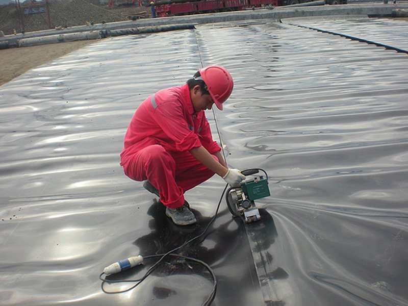 Ultimate Guide To Choosing Best Geomembrane Welding Machine