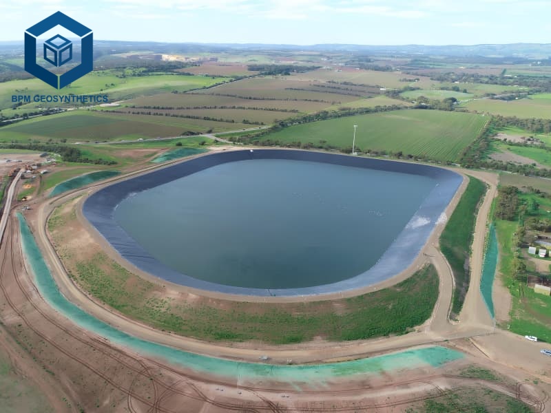 Textured Geomembrane for Reservoirs Textured Geomembrane for Reservoirs